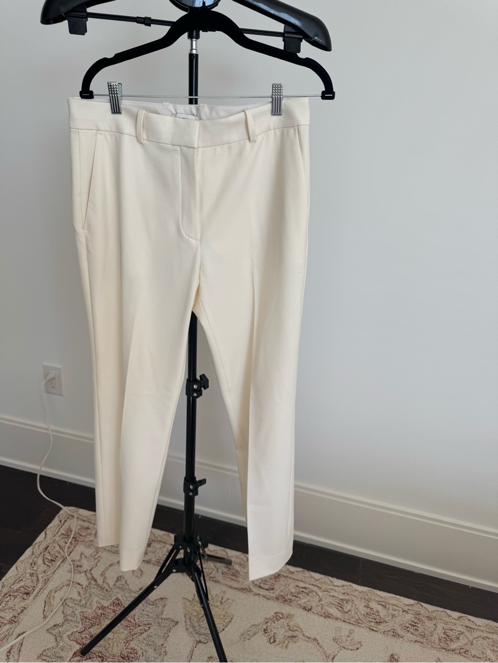 Club Monaco Cream Tailored Ankle Trousers